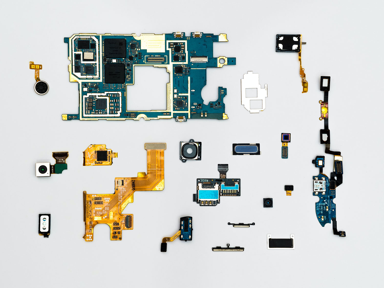 blue-and-yellow-phone-modules-1476321